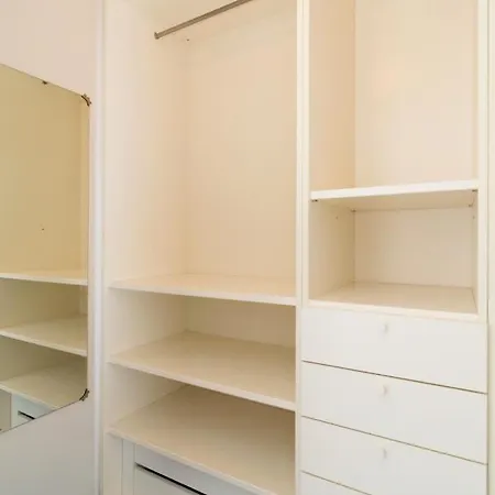 Emily's Apartman *